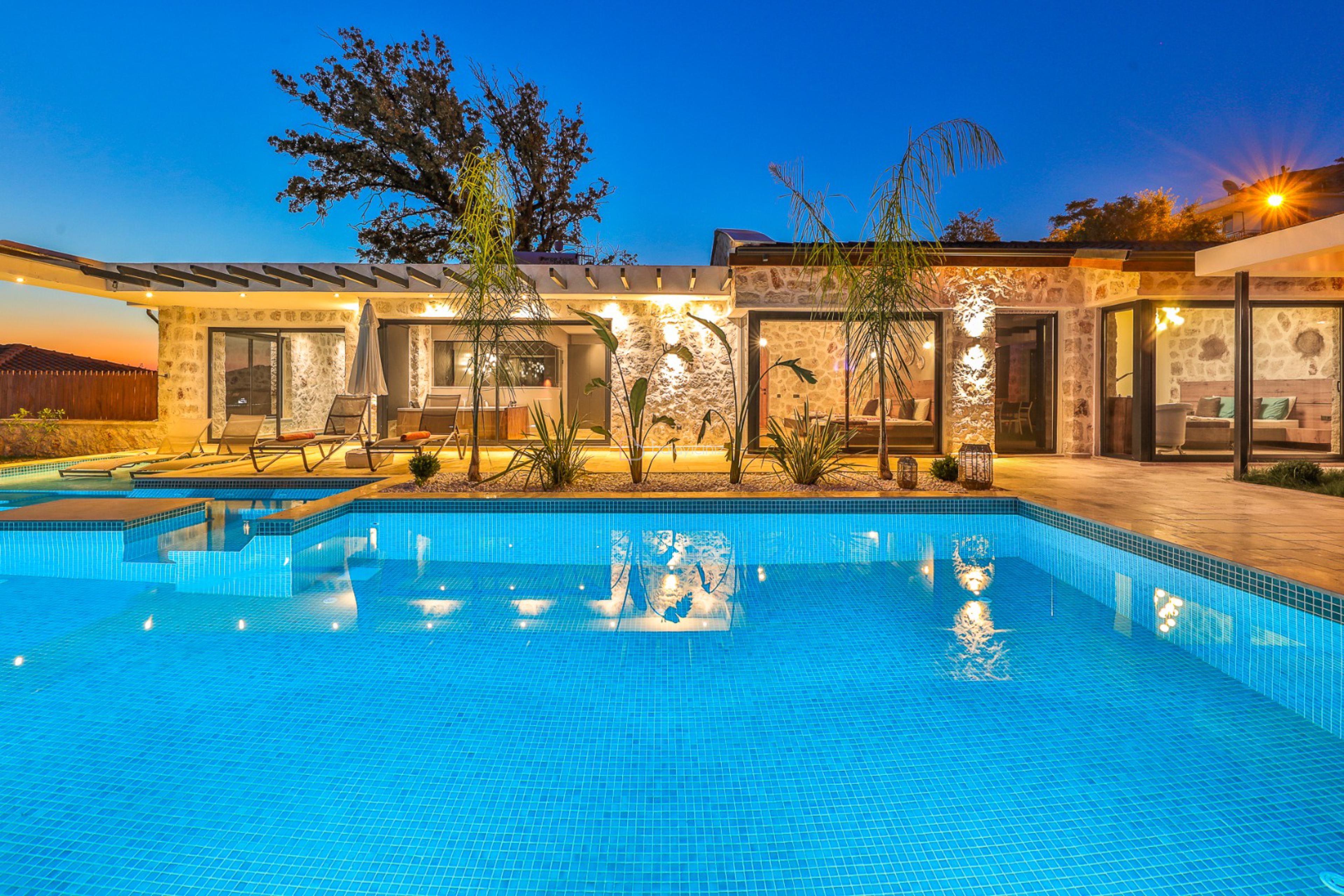 Villa Chakra Duo