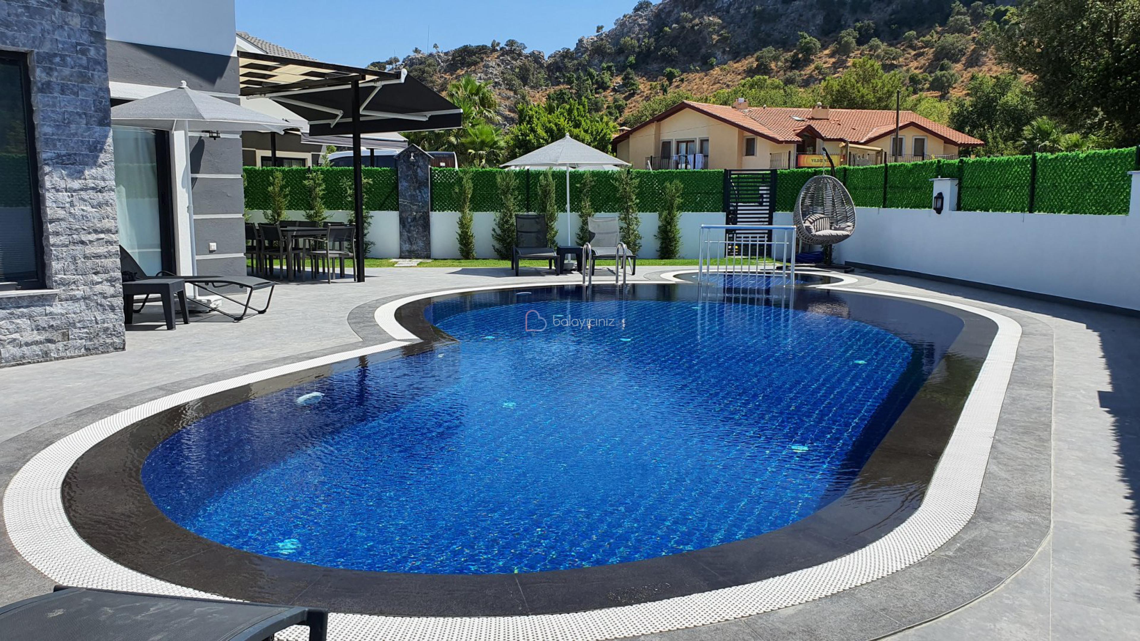 Villa Svarti
