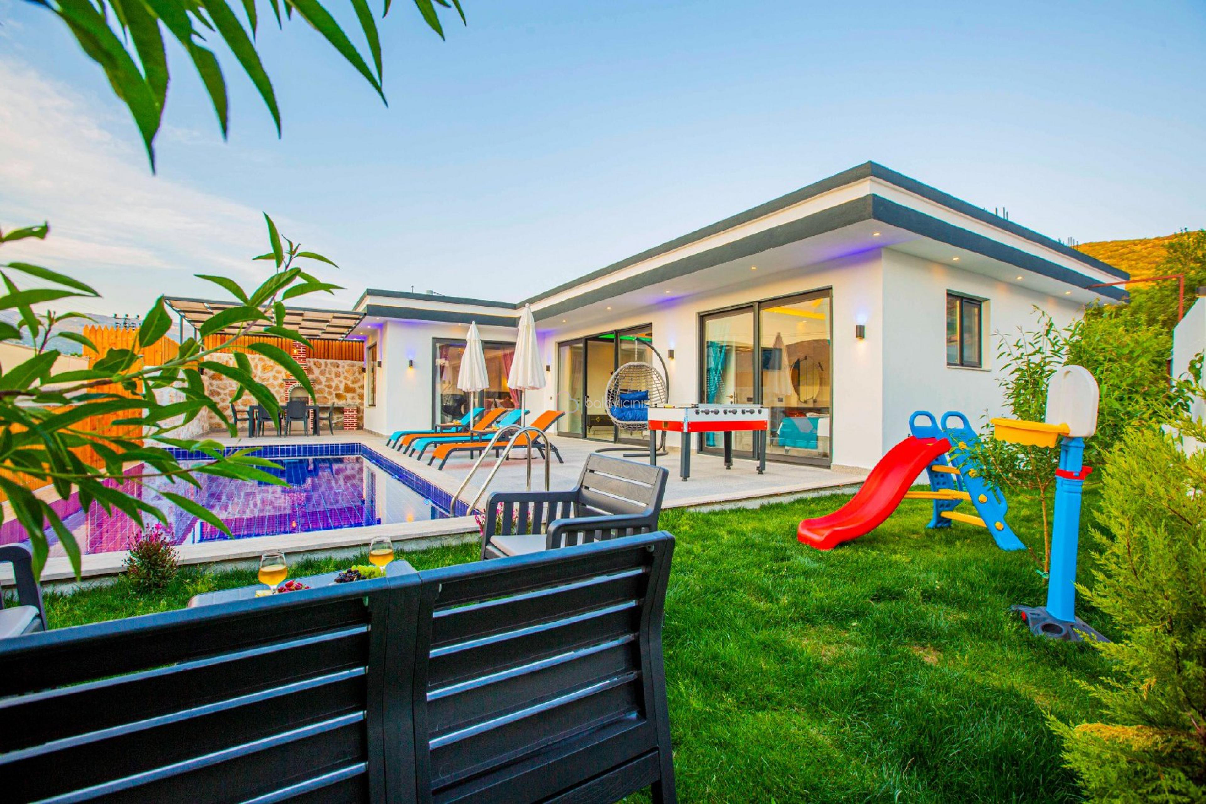 Villa Monica 2