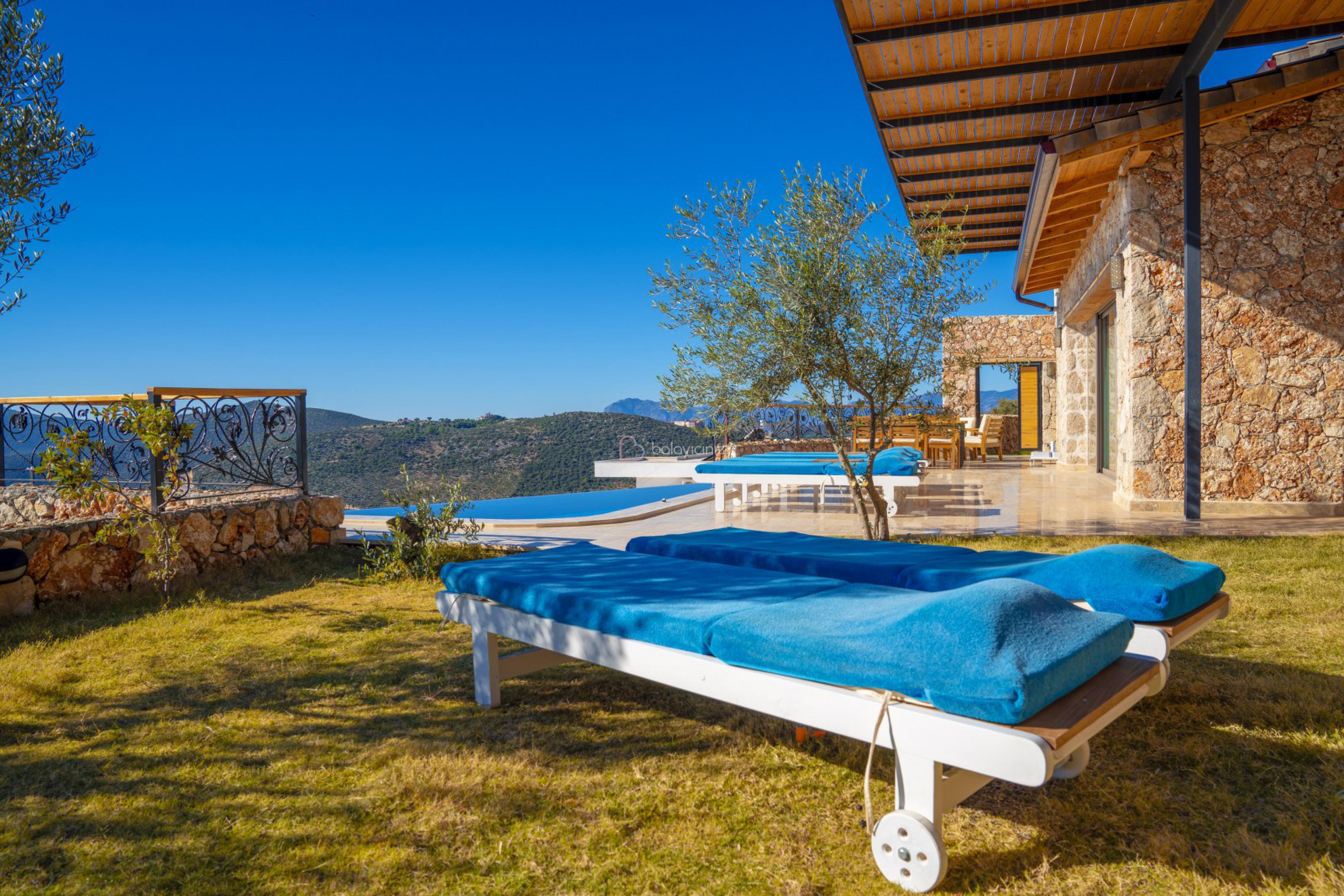 Villa Zest