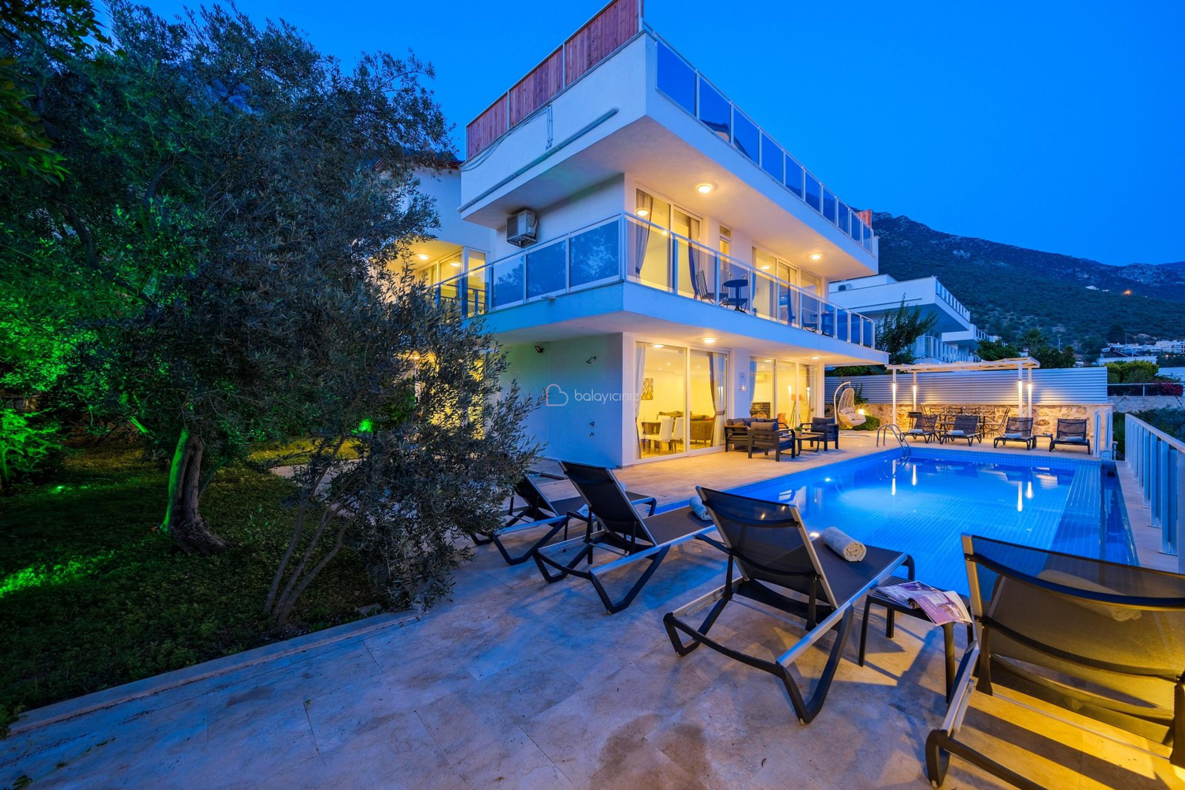 Villa Lumiere 3