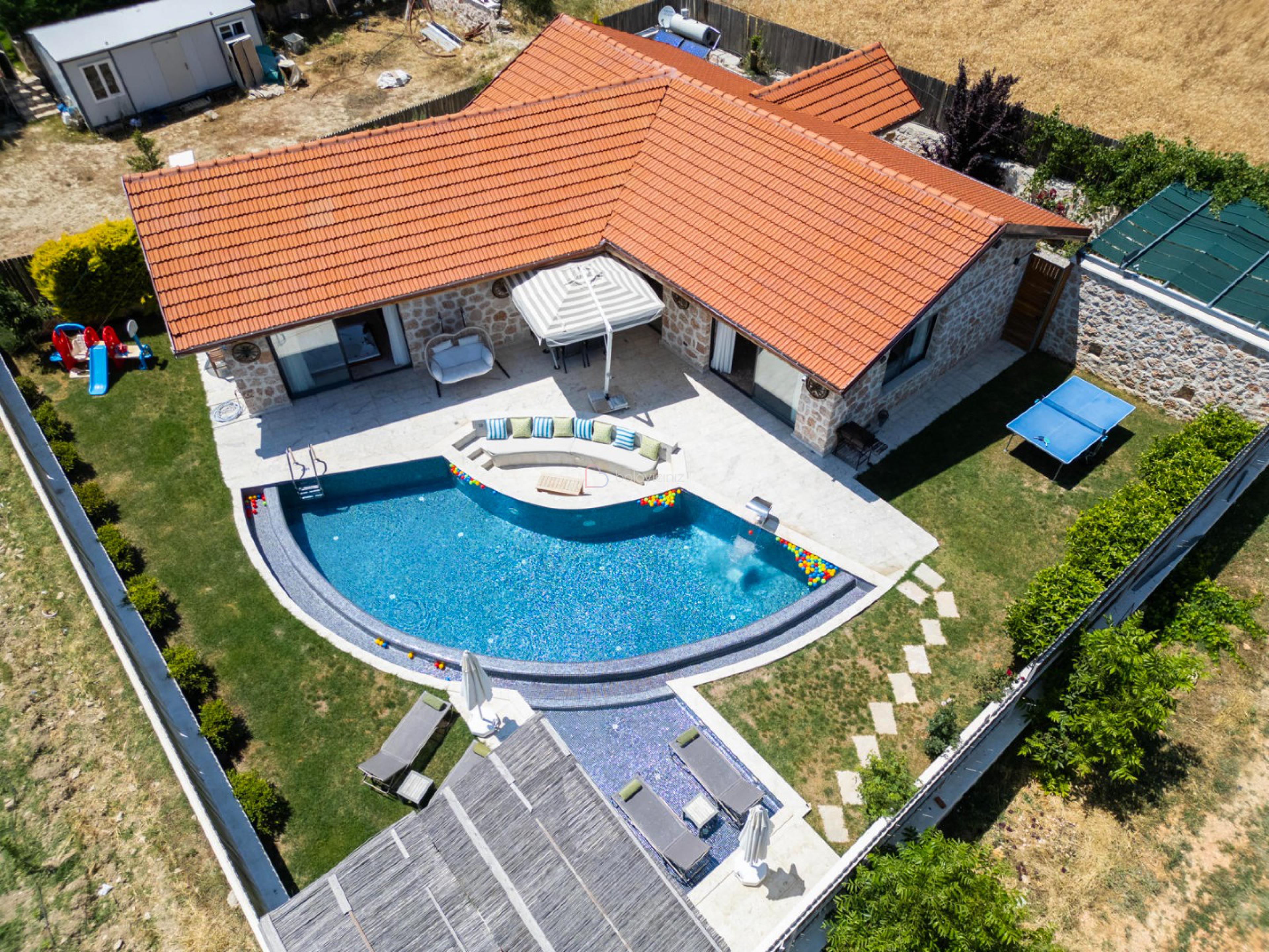Villa Topçu Stone