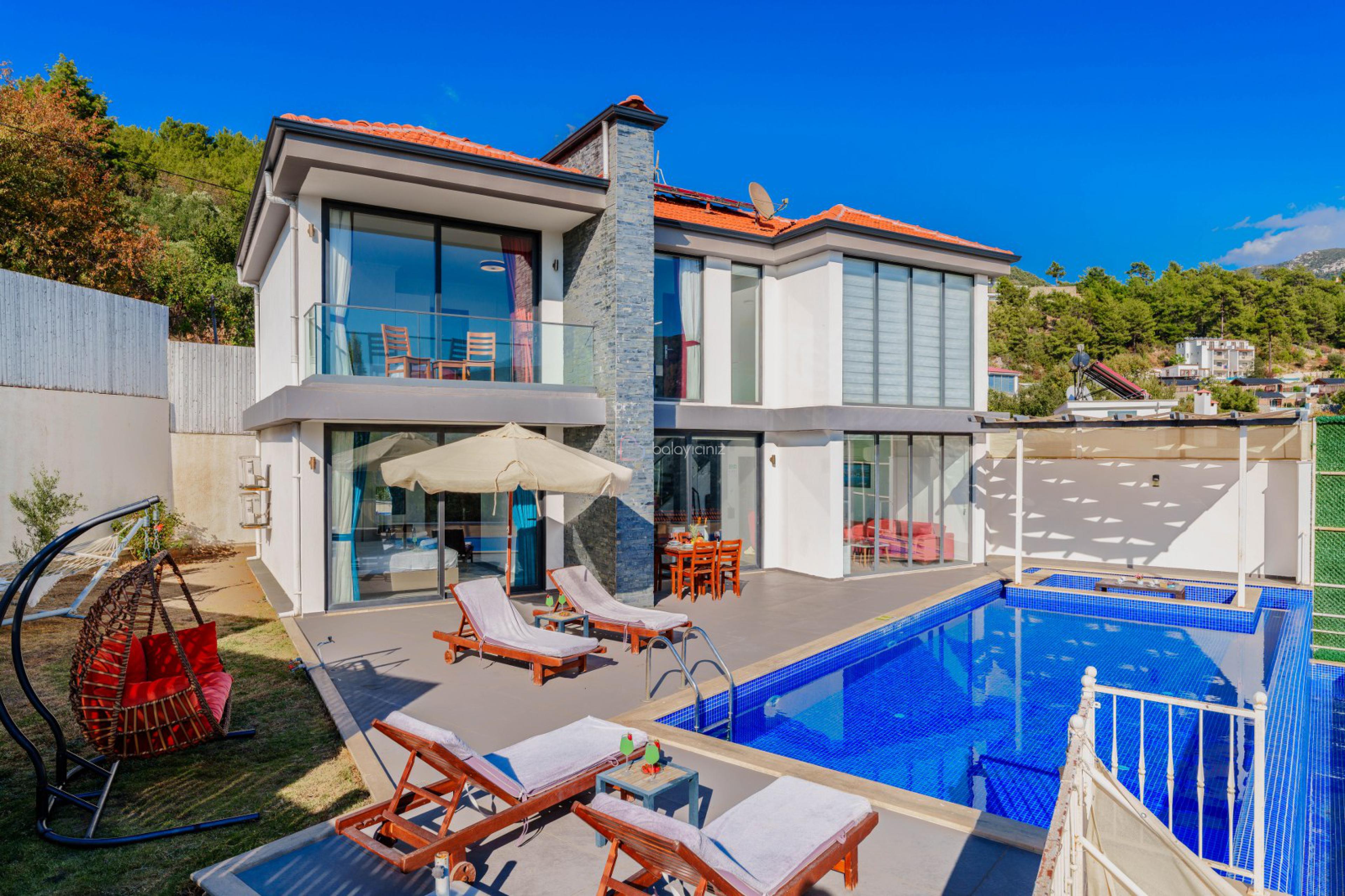 Villa Ustali