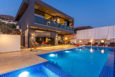 Likya Black Exclusive