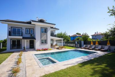 Villa White Moon
